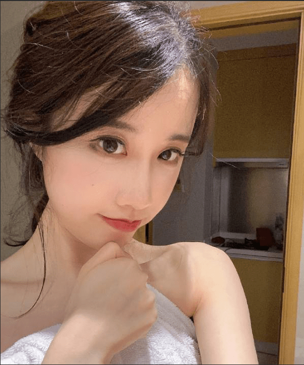 Rabbit talking about her personal life