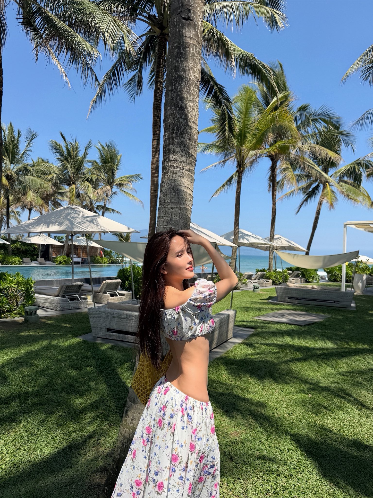 Thiều Bảo Trâm Kicks Off Bikini Season with Stunning Beach Looks 10 Thiều Bảo Trâm summer style