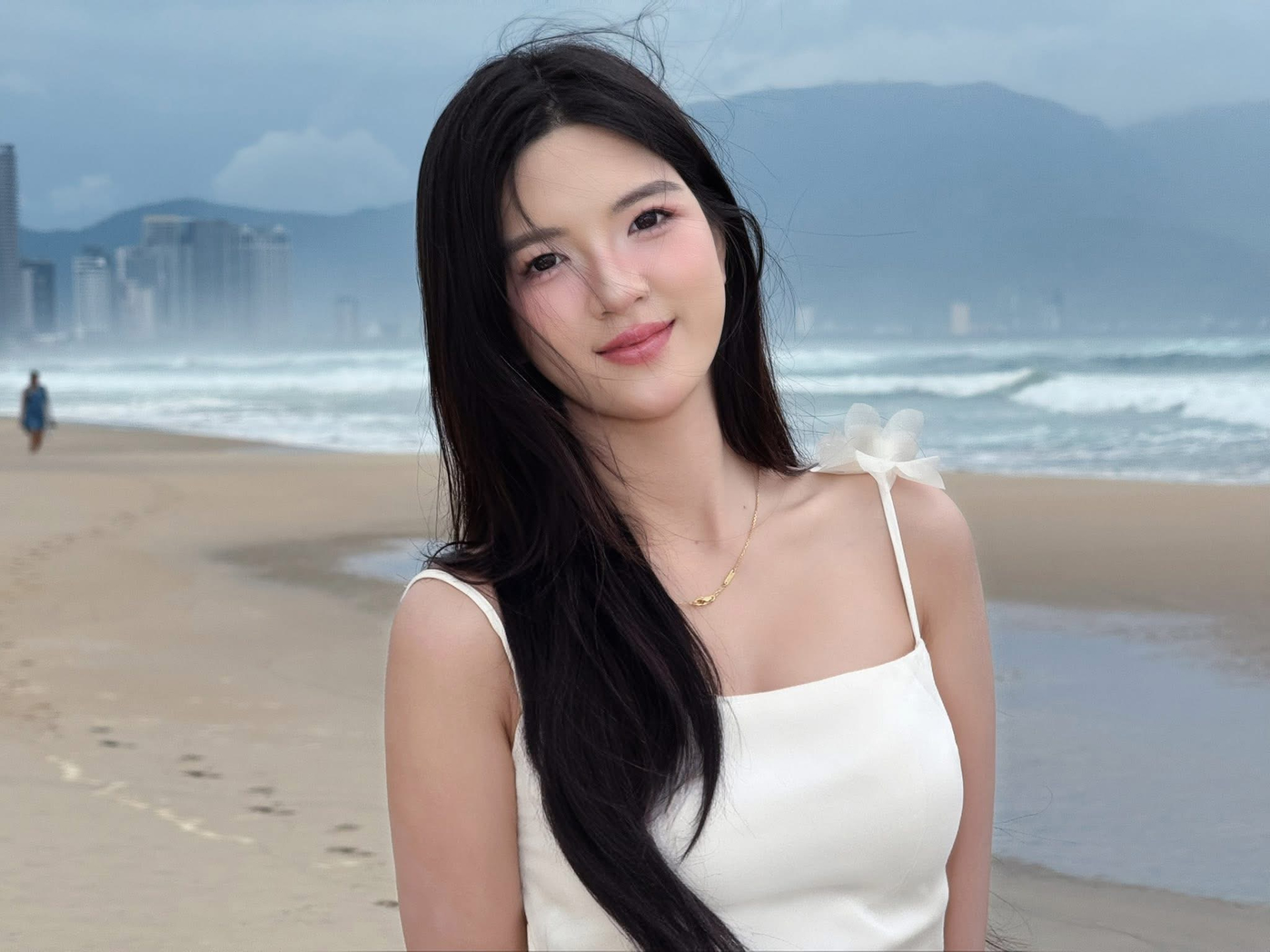 Vu Mai Thao engaging with fans online