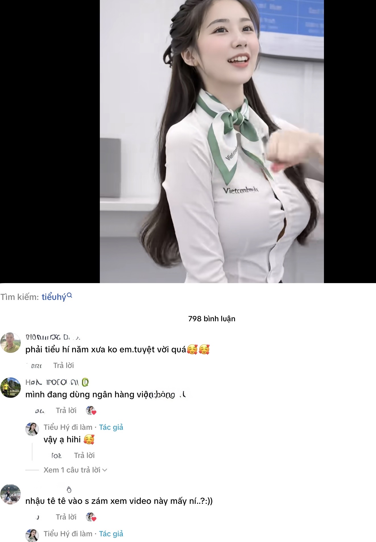 Comments praising fake Tiểu Hý