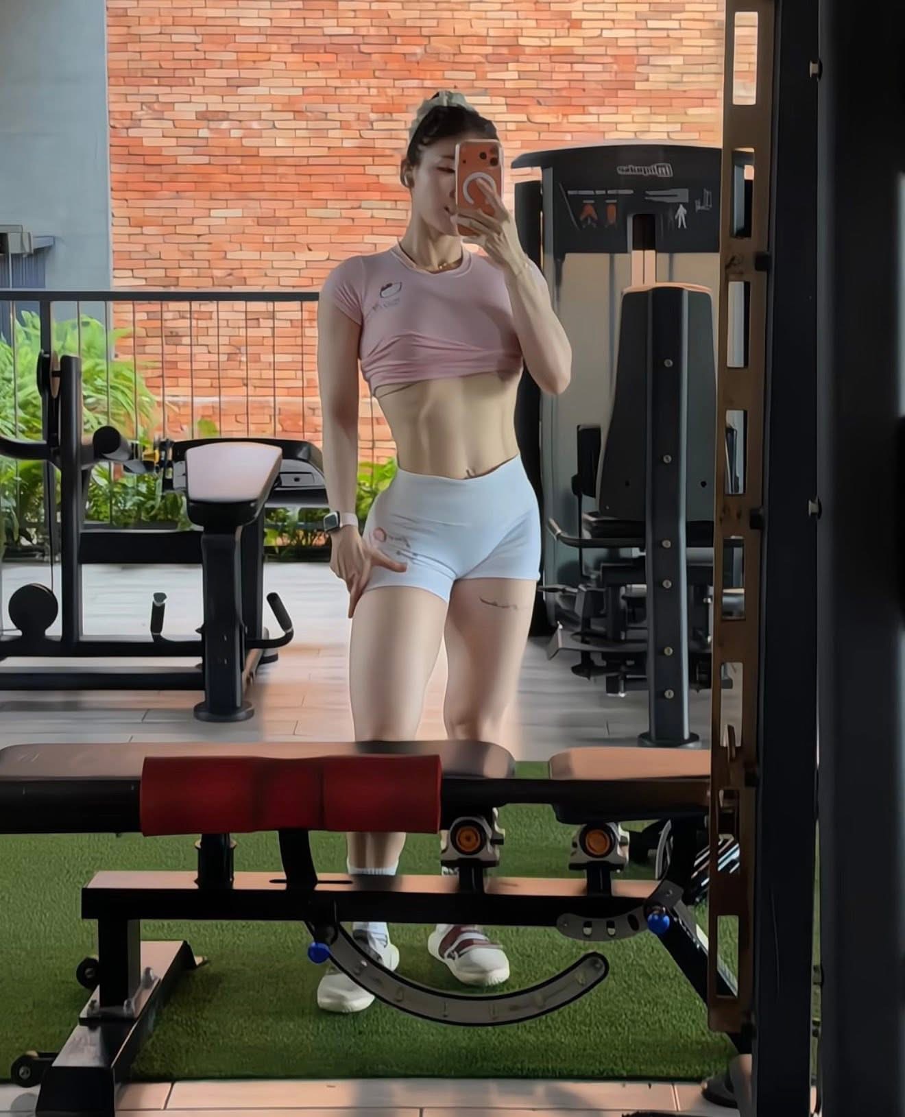 Kim Nhiet gym workout