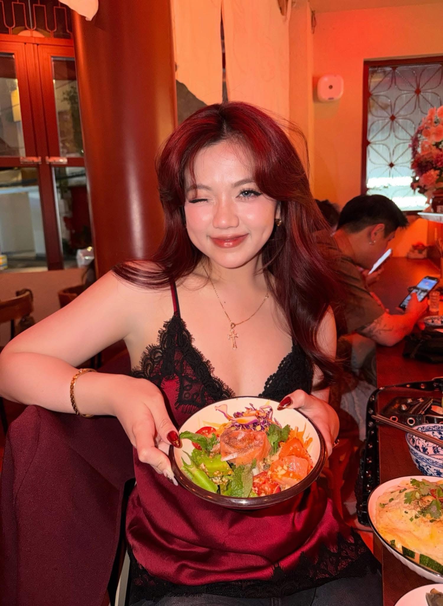 Bảo Hân Helia in casual outfit