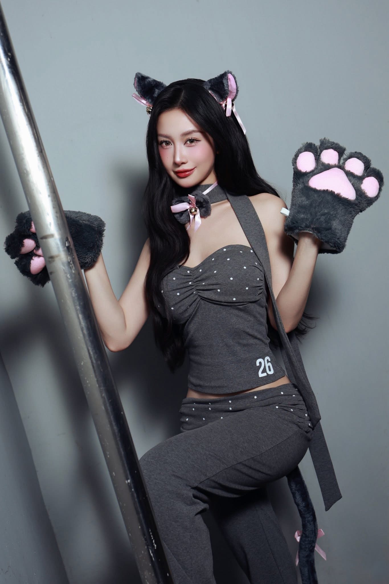 Jun Vu’s Stunning 'Beast Mode' Photoshoot Shocks Fans 6 Jun Vu's bold beast transformation
