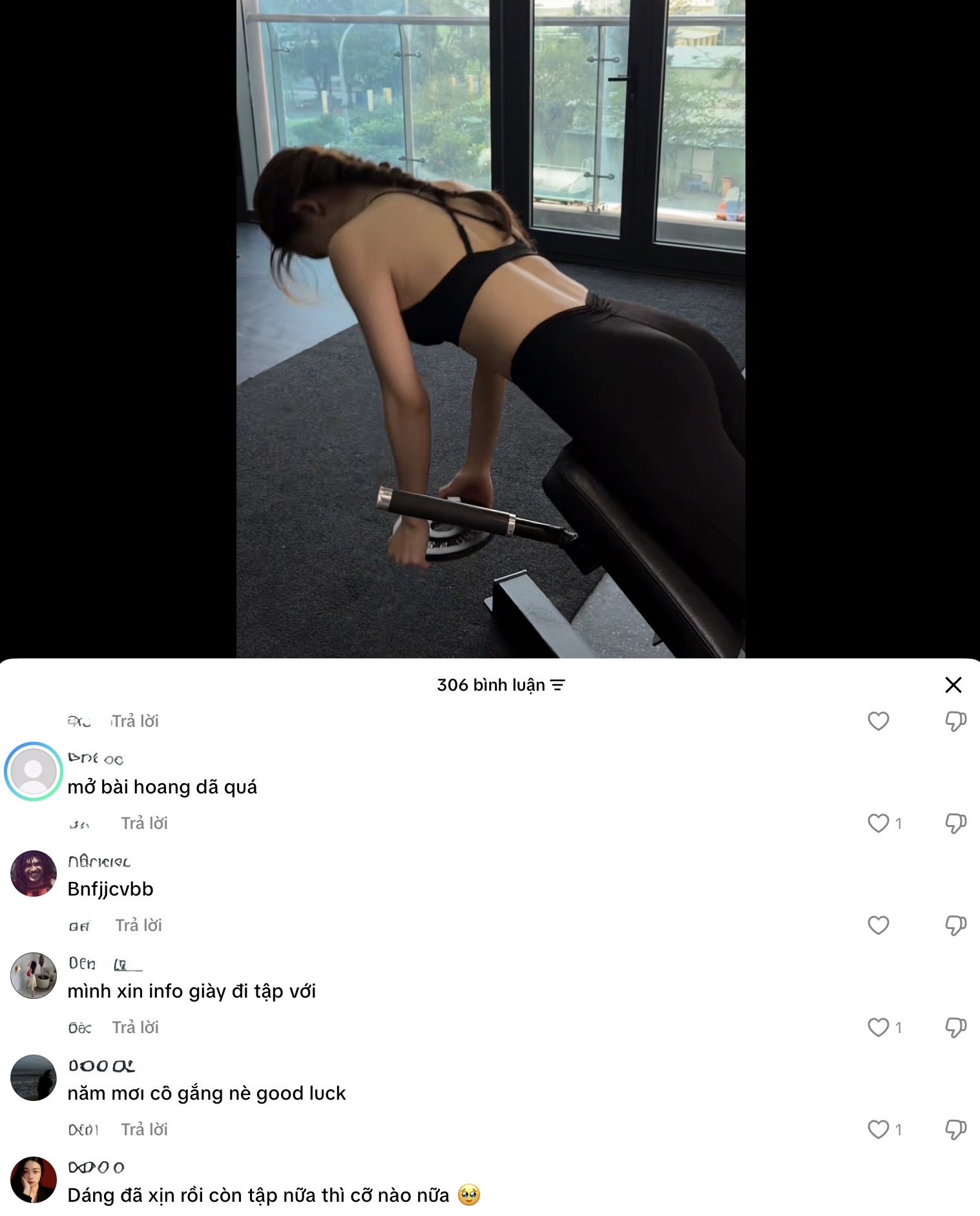 Hà Môi’s fit physique
