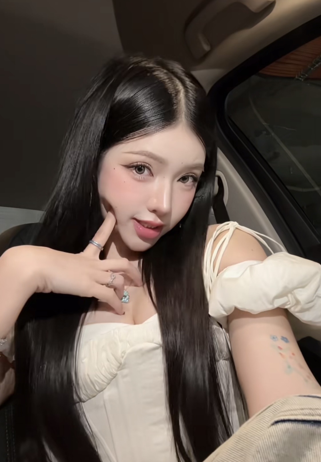 Ciin's stunning new look