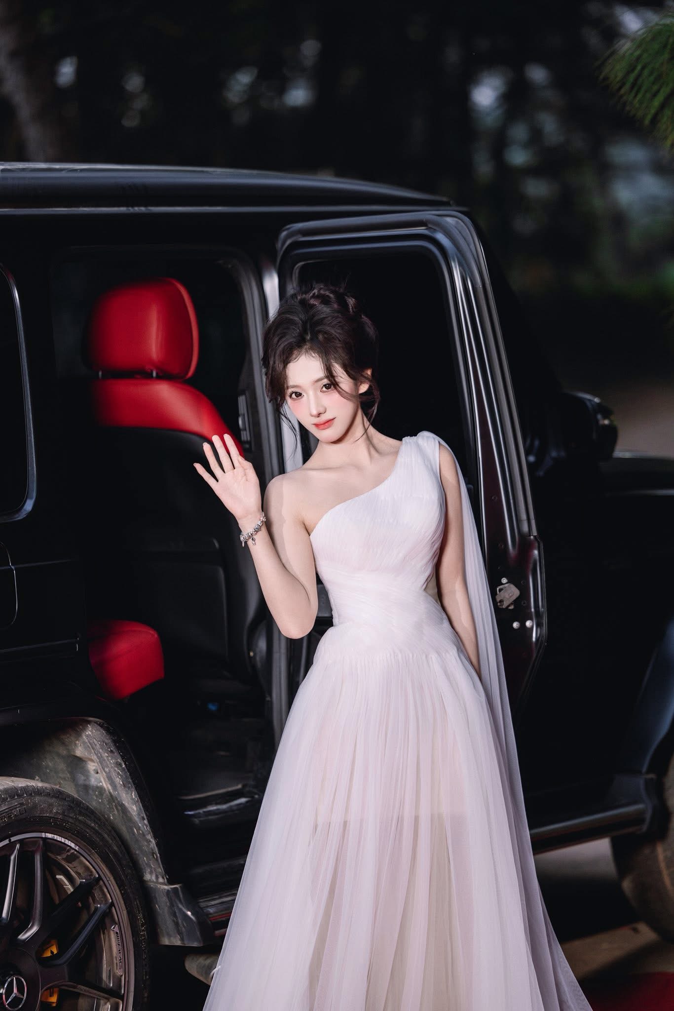 Nguyen Thu fashion content