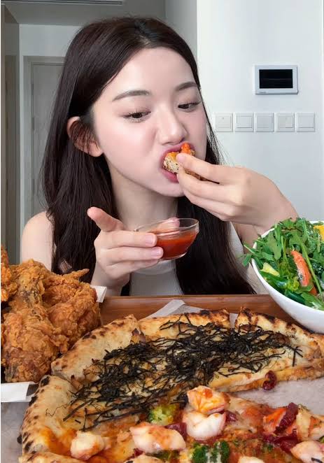 She’s affectionately called the 'Mukbang Fairy' and 'Goddess of Eating' by netizens.