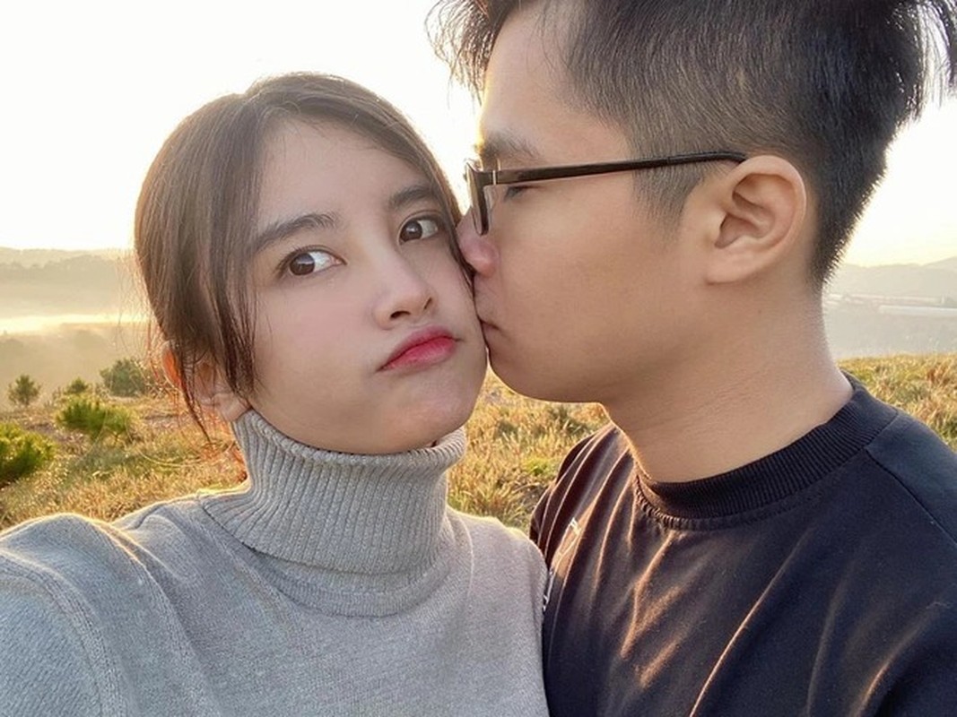 Lai Bâng and girlfriend Huyn Trang