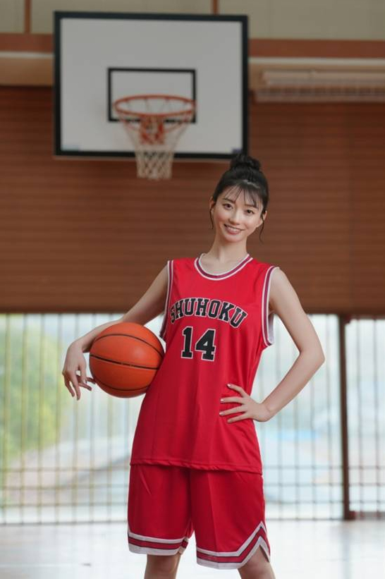 Seto Kanna in Mitsui Hisashi basketball cosplay