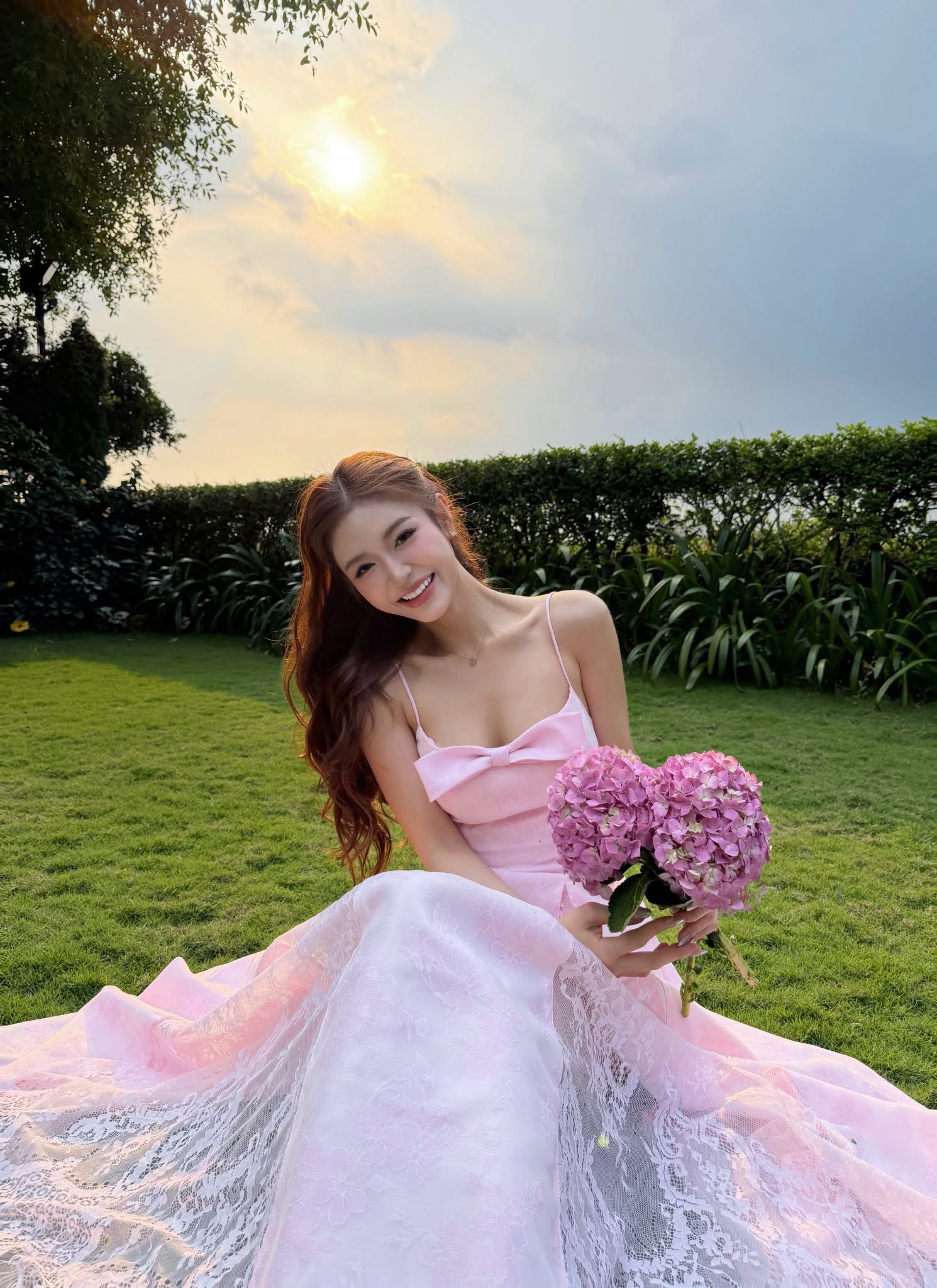 Mai Hà Hoàng Yến’s Stunning Summer Shoot for Victoria's Secret 1 Mai Hà Hoàng Yến Victoria's Secret Brand Trip