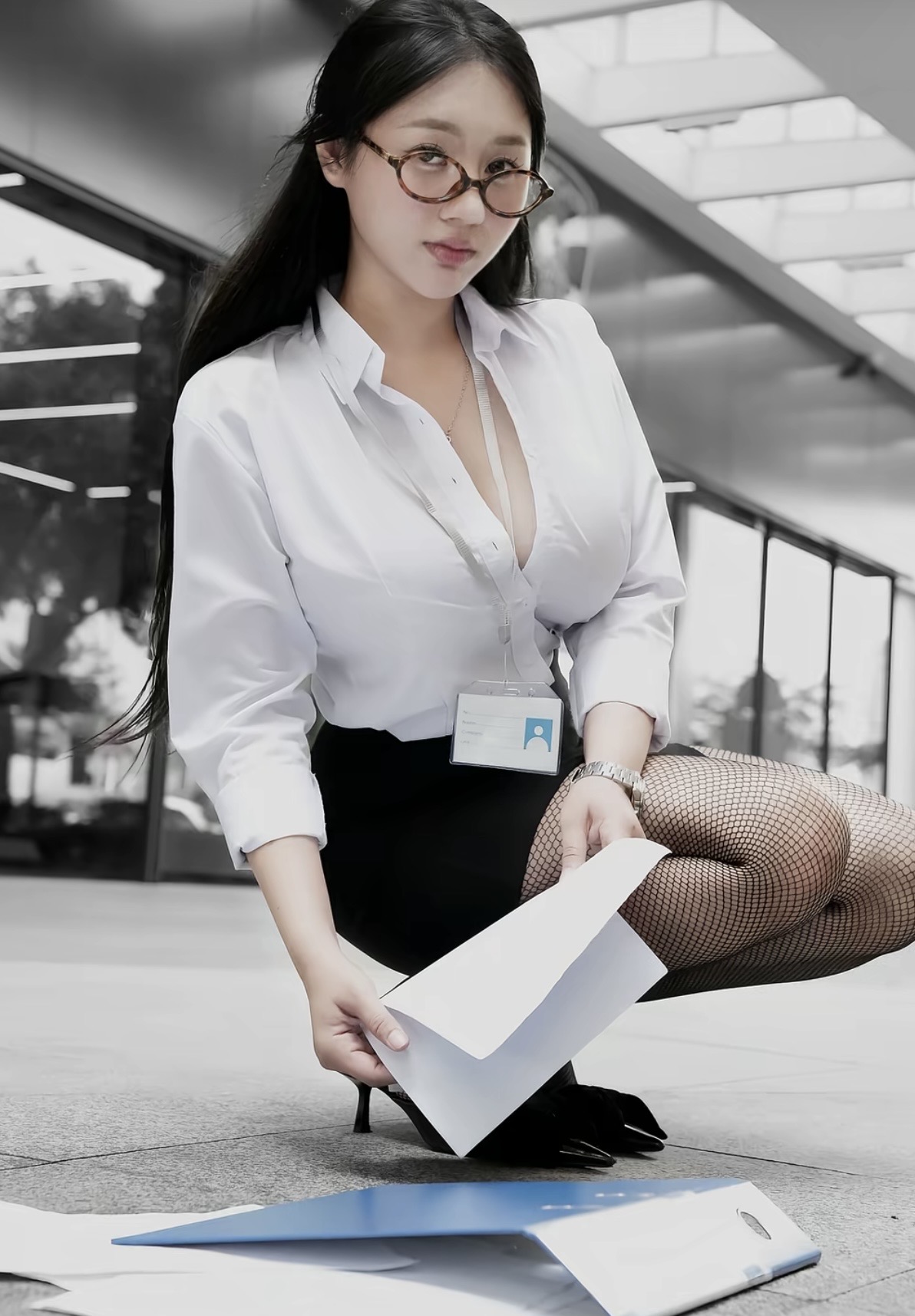 Zin's Stunning Switch from Kitchen Queen to Office Babe 2 Zin's chic office look