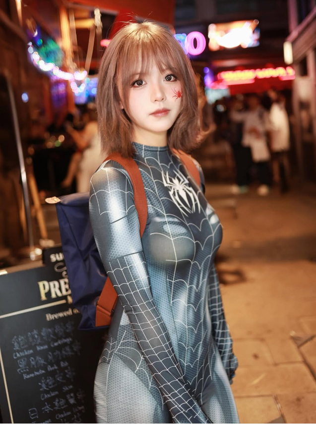 Black Spider-Woman cosplay by hot girl