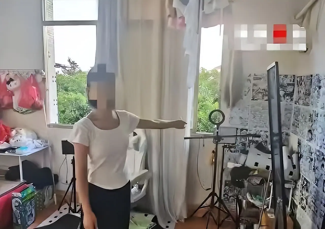 Ex-Teacher’s Fall From Grace Selling Explicit Videos in China 3 Photo: Sohu