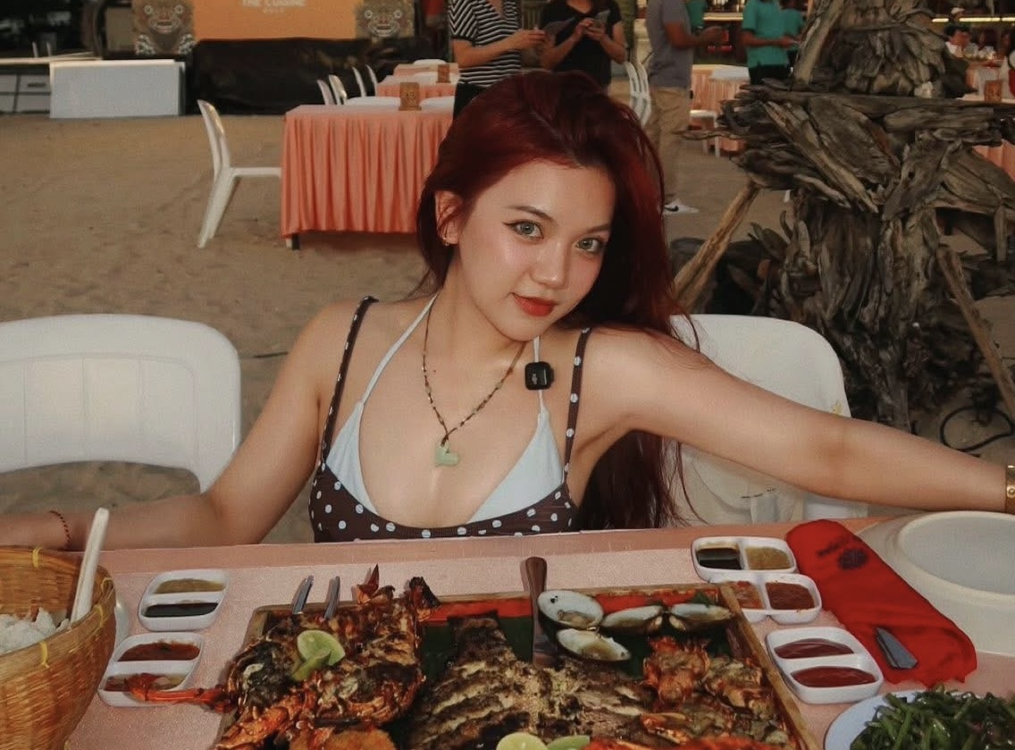 Bảo Hân Helia stylish outfit