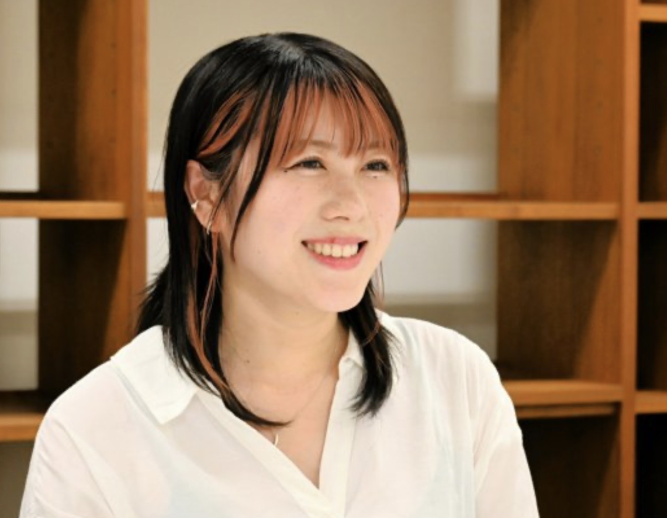 Miki's glowing skin close-up