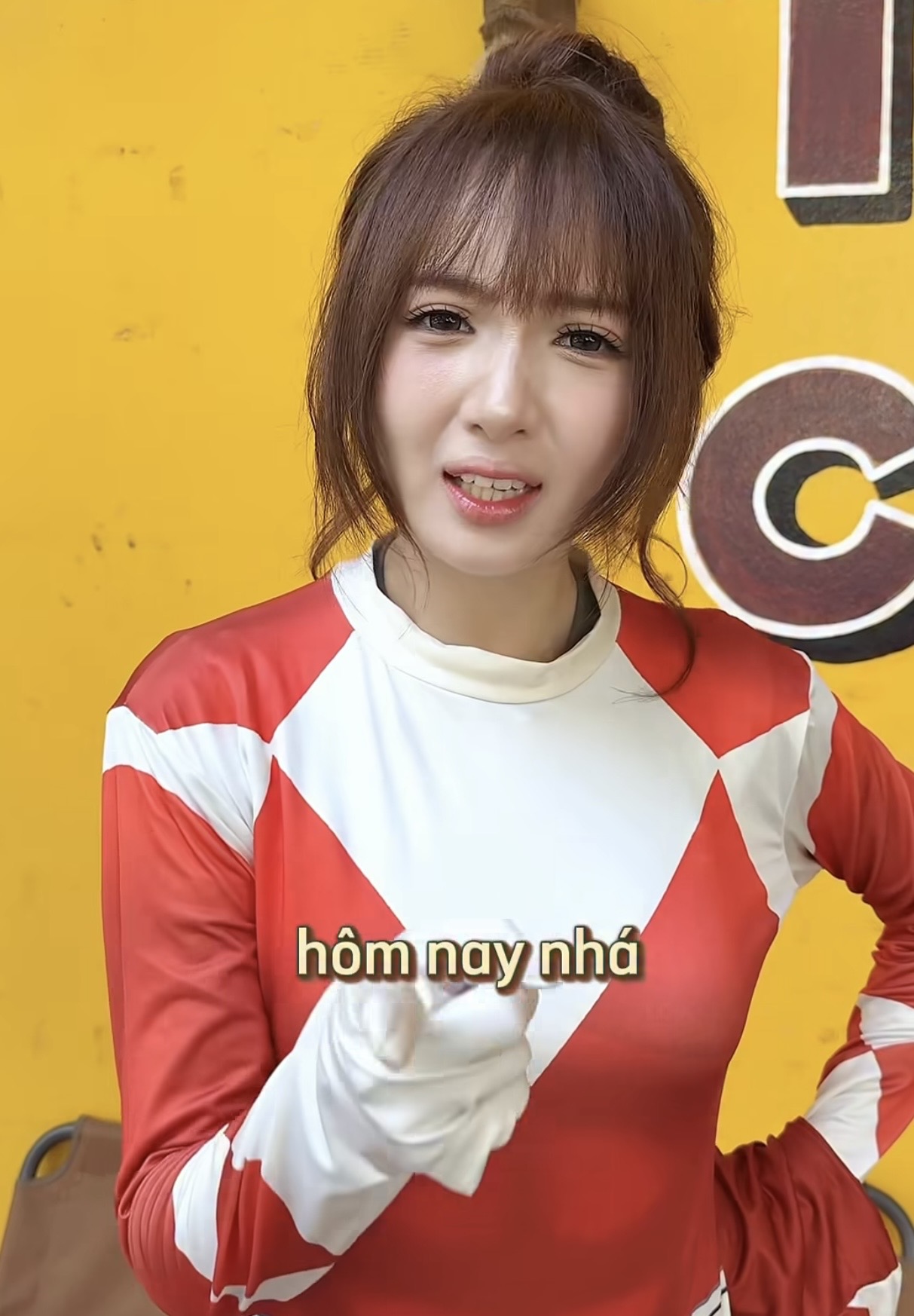 Thủy Pu's Rise From Water Seller to Viral Content Star 3 Thủy Pu in pastel dress