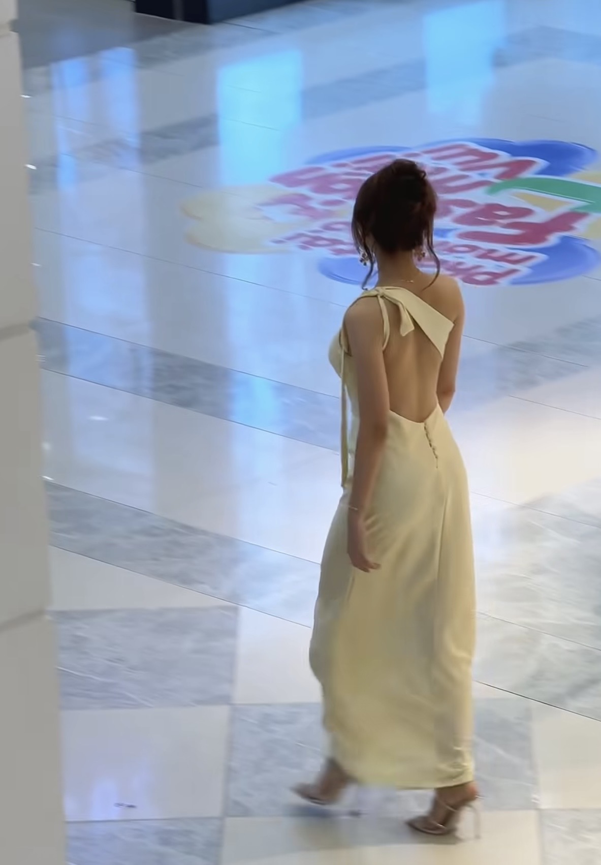 Thủy Pu's Rise From Water Seller to Viral Content Star 7 Thủy Pu soft makeup