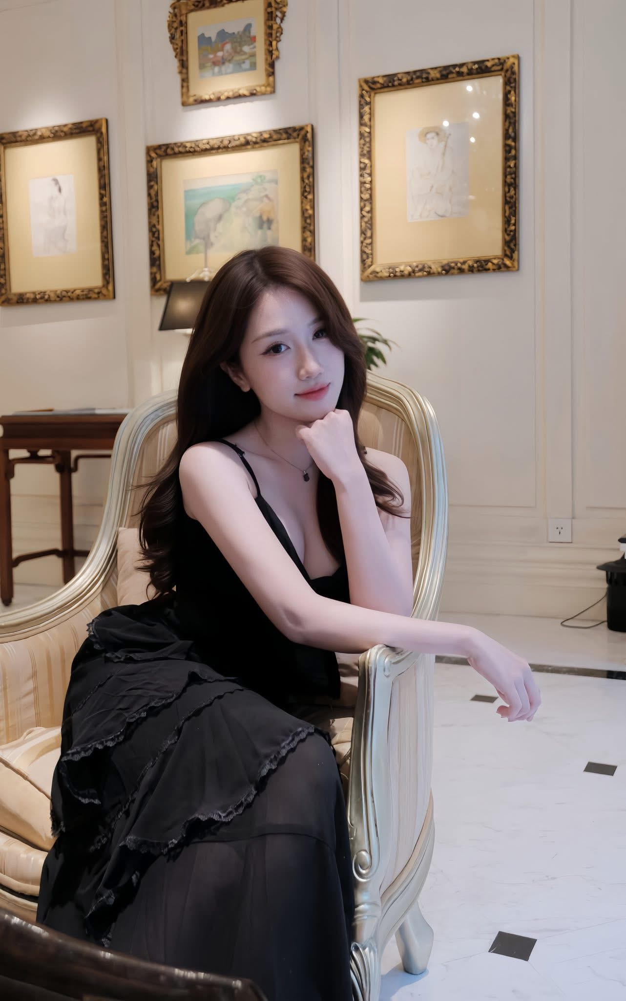 Linh Nắng’s Stunning Apology Wins Hearts Online 1 Linh Nắng looking stunning in casual wear