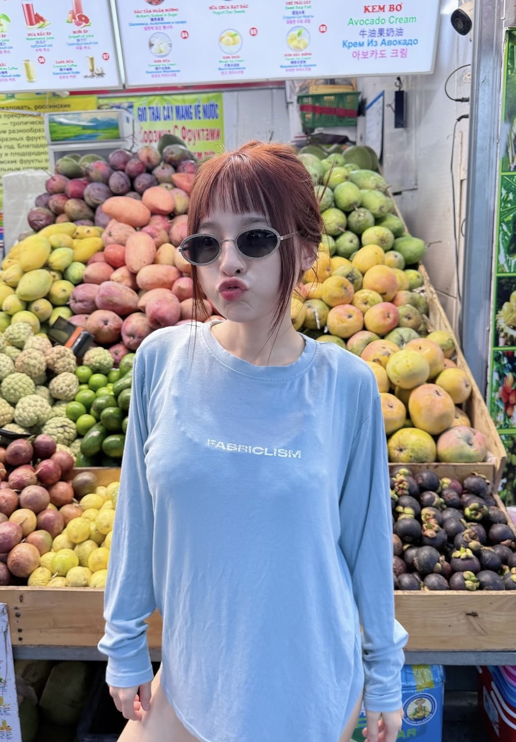 Ngoc Kem showing off her figure
