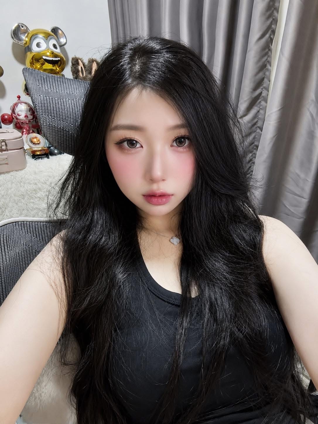 Streamer Chubby Deletes Rude Comments About Her Ex 4 img9464 143133 1782571345619 17825713458981527857351