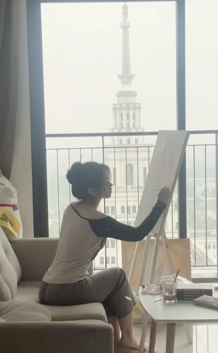 Lê Bống painting clip resurfaced by netizens