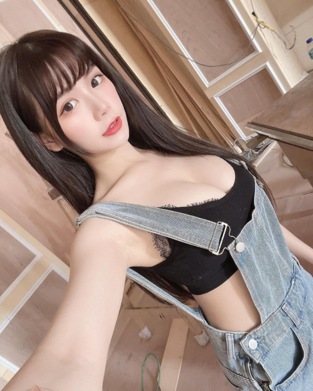 Qing Qing announces big life changes