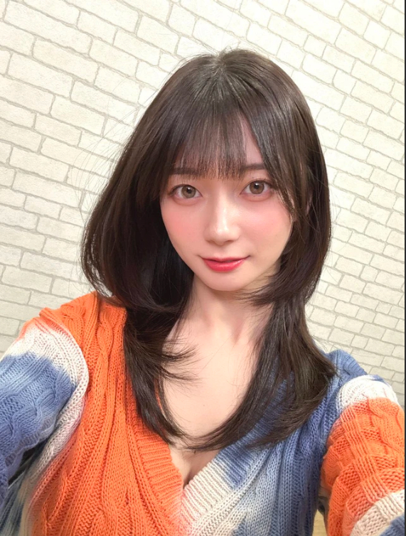 Seto Kanna’s Fans Light Up Shibuya for Her 22nd Birthday 6 Seto Kanna smiling