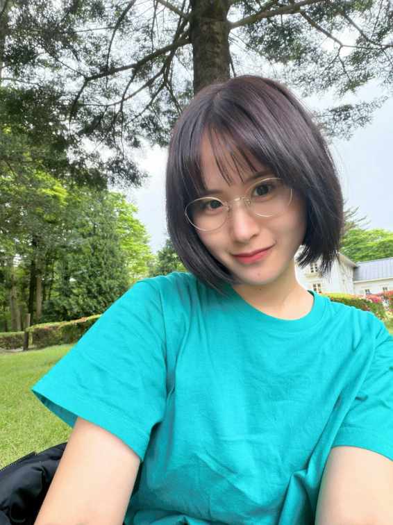 From Michelin Chef to Sensual Hot Girl: Yuki Nozomi’s Stunning Career Shift 5 Yuki Nozomi smiling