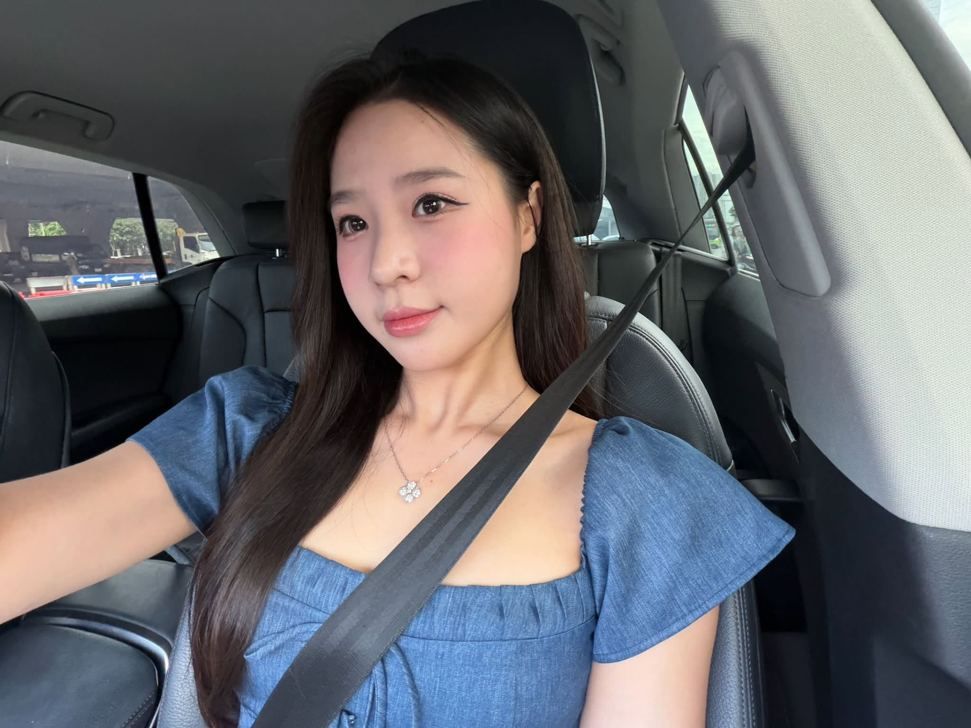 Nguyễn Hoàng Bảo Châu hosting sports event