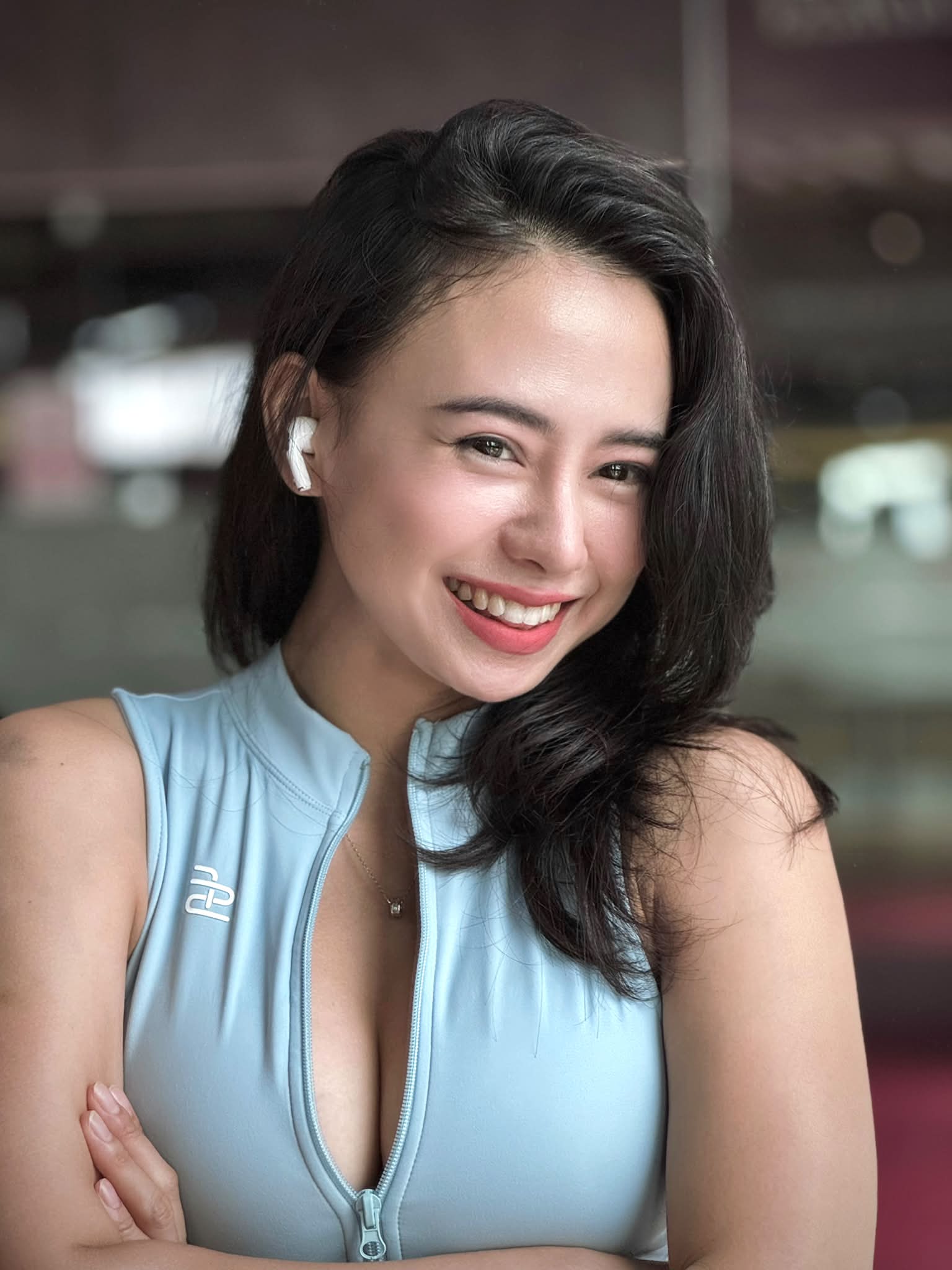 Gym Babe Thaomeovo Stuns Fans with Curves and Surprising Reply 4 Thaomeovo showcasing gym fashion