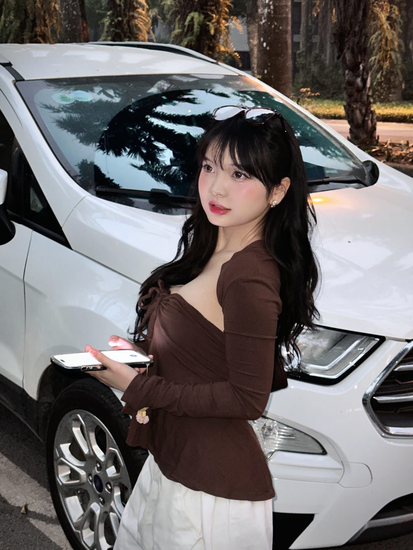 N.ZaHan’s mature and sexy style