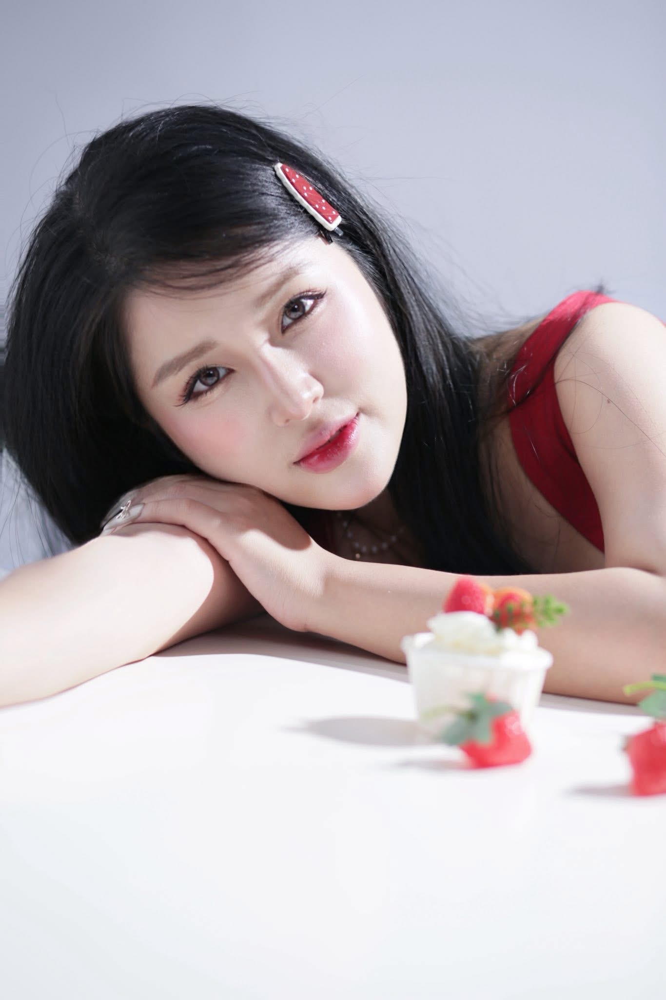 Thanh Nga stylish look