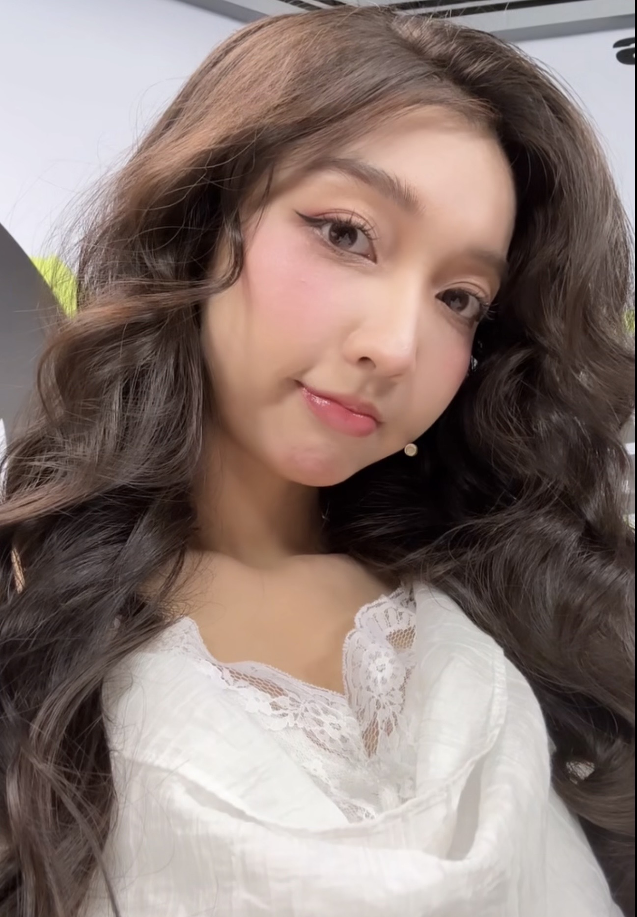 MC Hoài An Admits She Was Starstruck Interviewing Faker 1 MC Hoài An interviewing Faker at MSI 2026