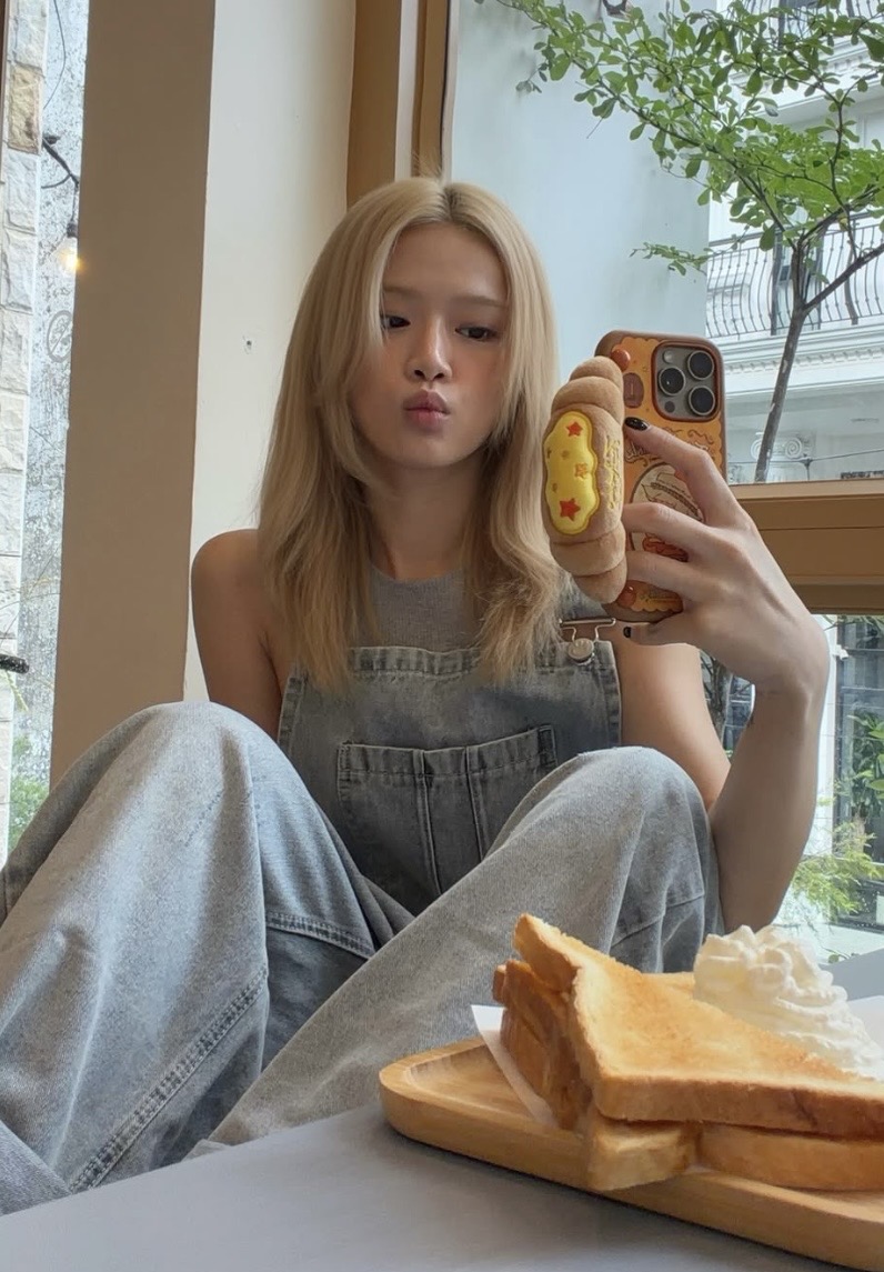 Linh Ka’s Comeback: From Scandal to Stylish V-Pop Star 3 Linh Ka's stylish new look