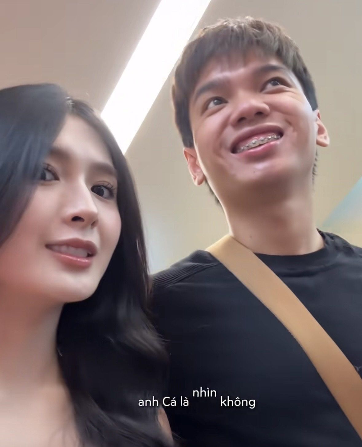 Quỳnh Alee’s Hilarious Bikini Shopping with Her Boyfriend 1 Quỳnh Alee and boyfriend at bikini store