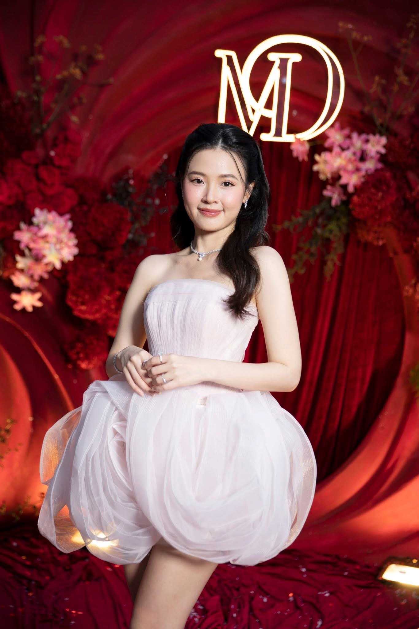Midu Opens Up About Going Makeup-Free Amid Beauty Debates 4 Midu's mature outlook on life