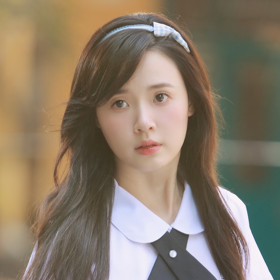 Midu Opens Up About Going Makeup-Free Amid Beauty Debates 7 Midu embracing natural beauty and confidence