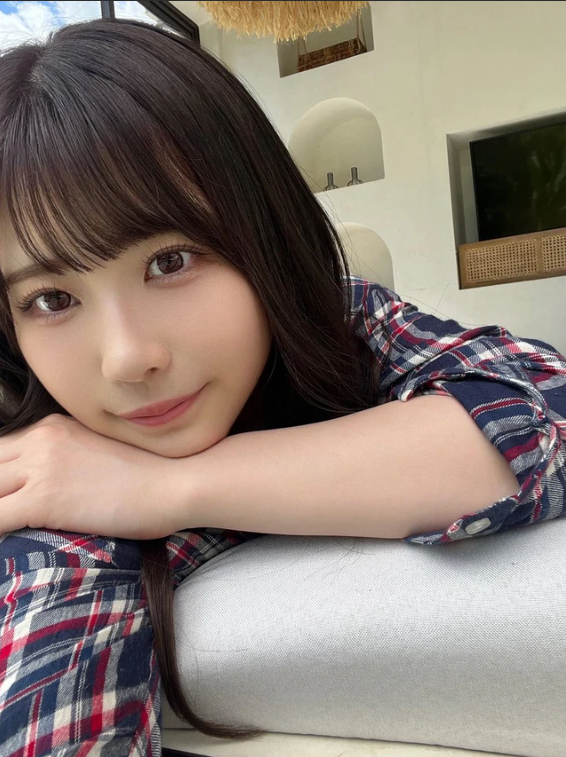 Aoi Ibuki Instagram popularity