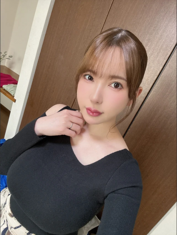 Yui Hatano Celebrates 18 Years, Aims to Mentor New Generation 1 Yui Hatano celebrating 18 years