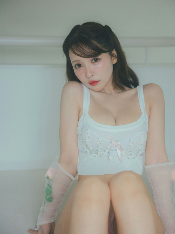 Yua Mikami Sparks Debate Over Private Messages to Salon Client 4 screenshot45 095156 1783919370068 1783919370240310407976