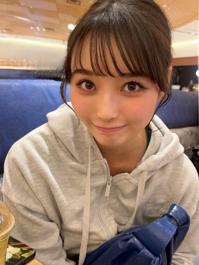 Japan’s ‘Most Beautiful Starbucks Girl’ Drops Job to Become Sexy Model 7 Yasui Minami modeling photo